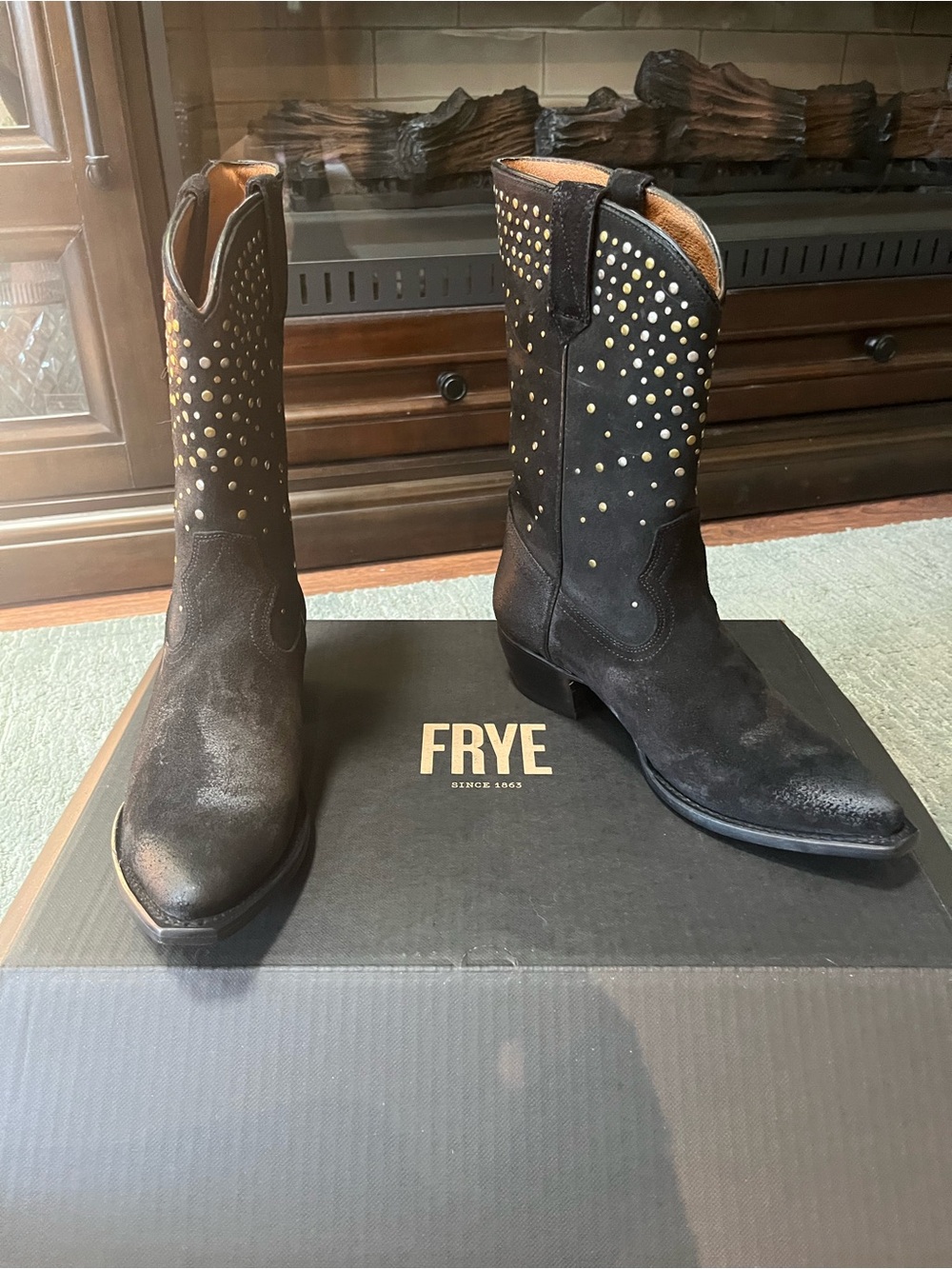 Frye Black Suede Studded Western Boot NWT - Picture 3 of 9